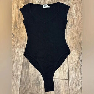 Princess Polly black ribbed bodysuit women’s 4